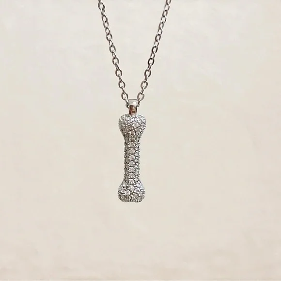 ✨ cute sparkly all clear stones bone 🦴 necklace - Picture 3 of 10